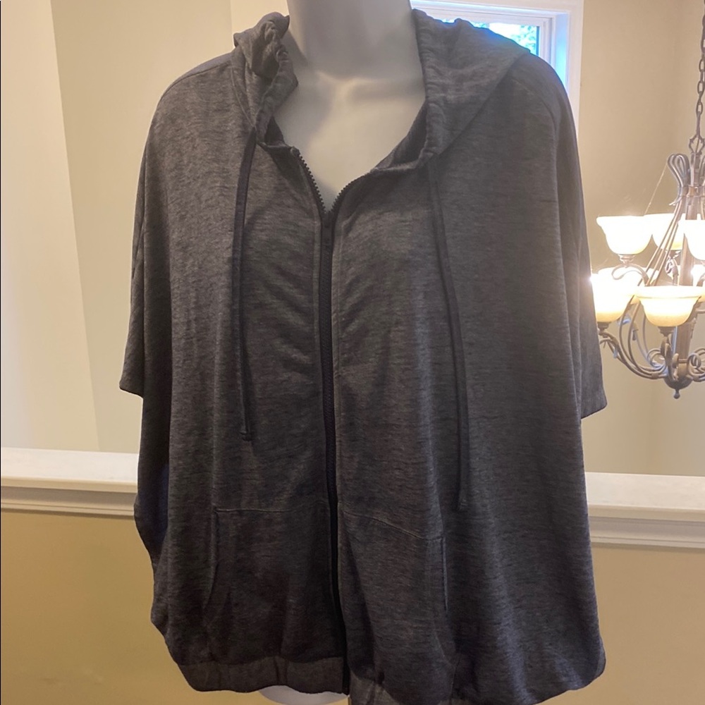 Blue Hooded Zip-Up Cape jacket. Light weight, hooded, pockets. EUC. XlL